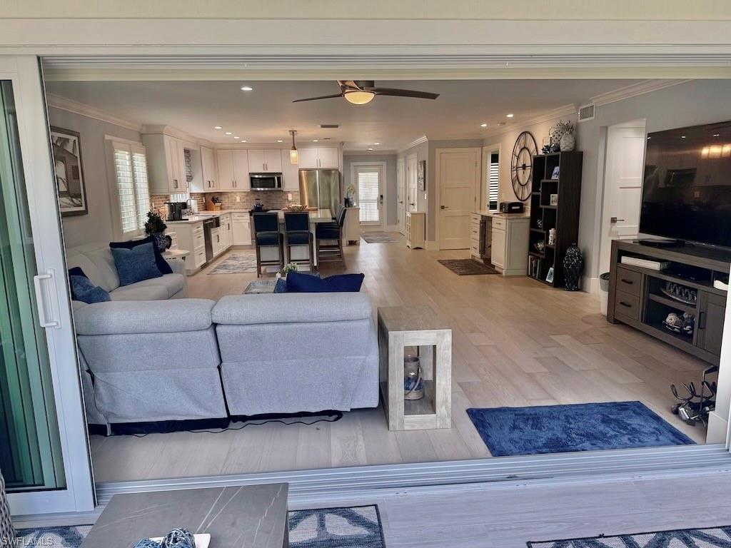 BARCLAY - Residential