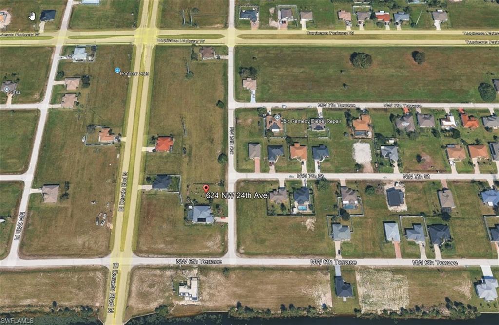CAPE CORAL - Land