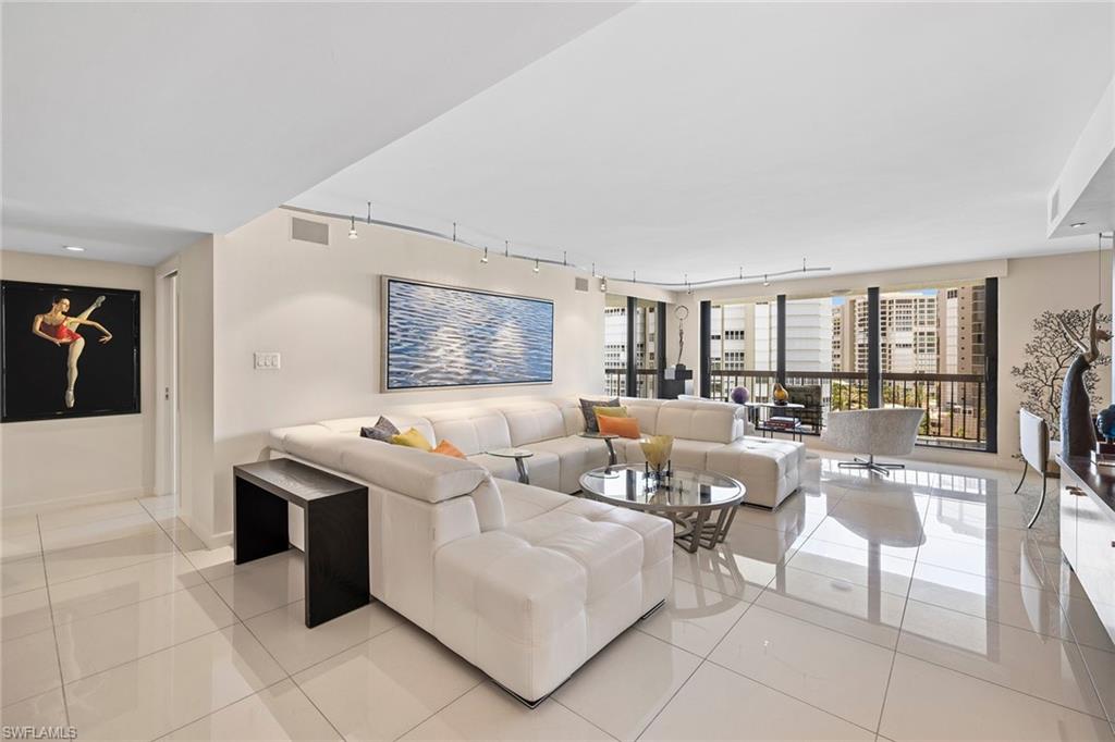 ESPLANADE CLUB - Residential