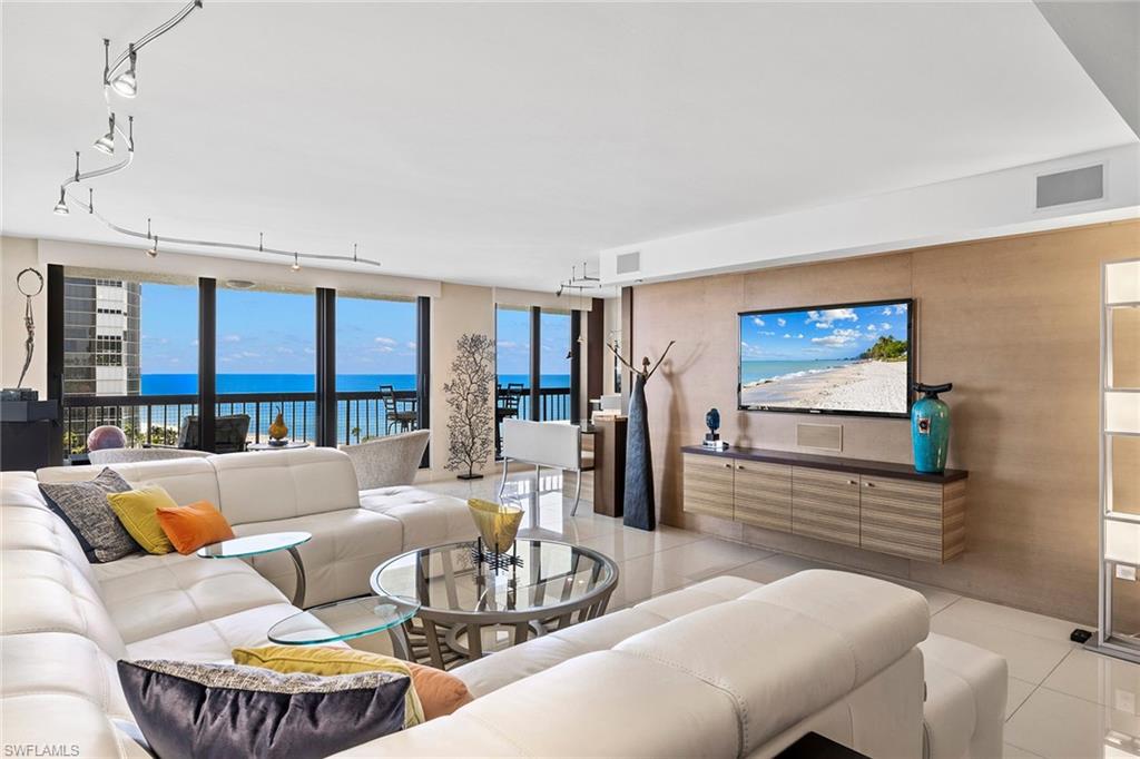 ESPLANADE CLUB - Residential