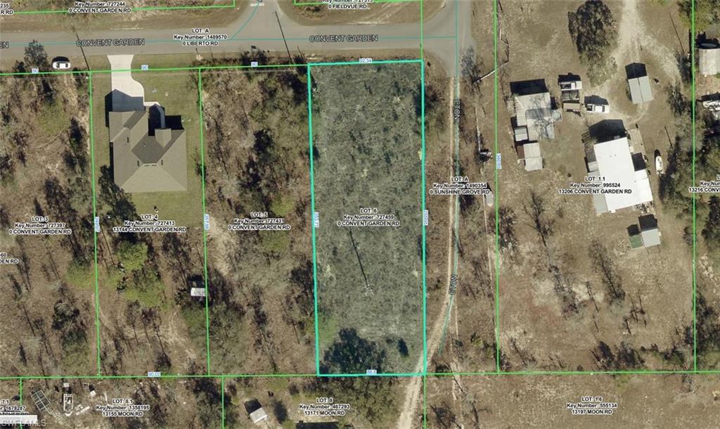 A VACANT LOT IN BROOKSVILLE IN HERNANDO COUNTY!!!