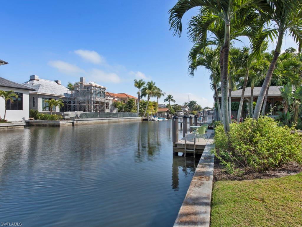AQUALANE SHORES - Residential