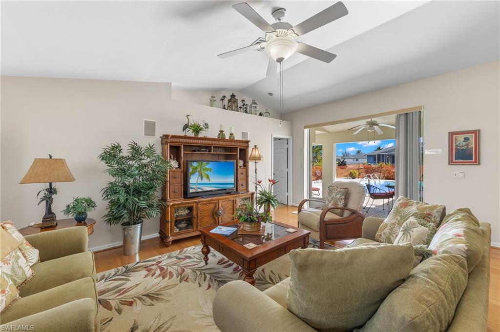 CAPE CORAL - Residential Lease