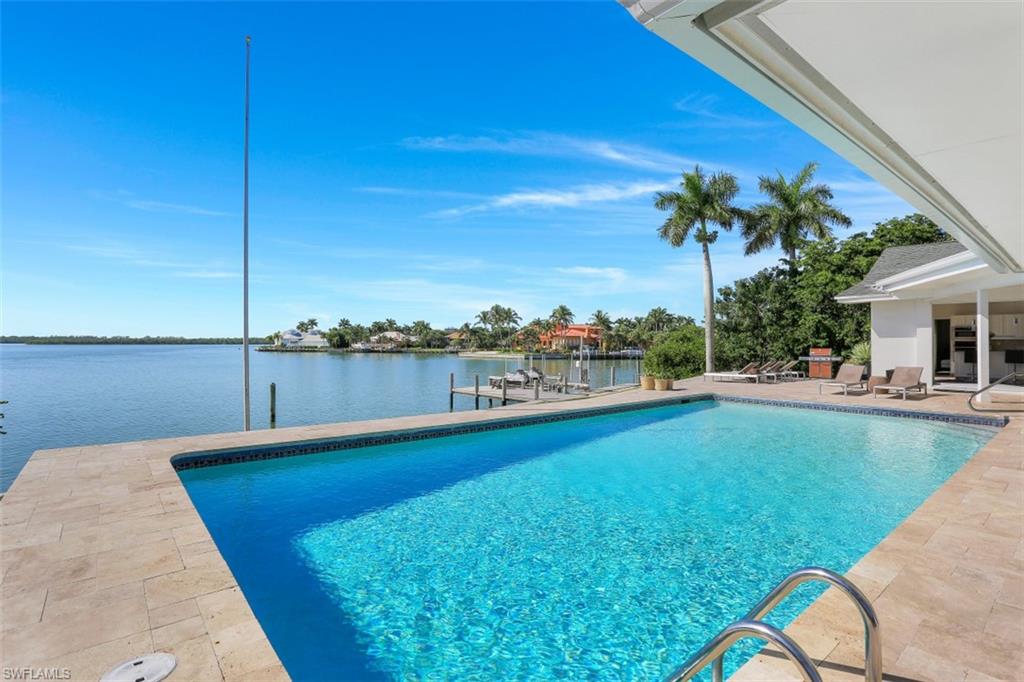 MARCO BEACH - Residential