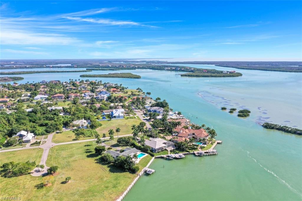 MARCO BEACH - Residential