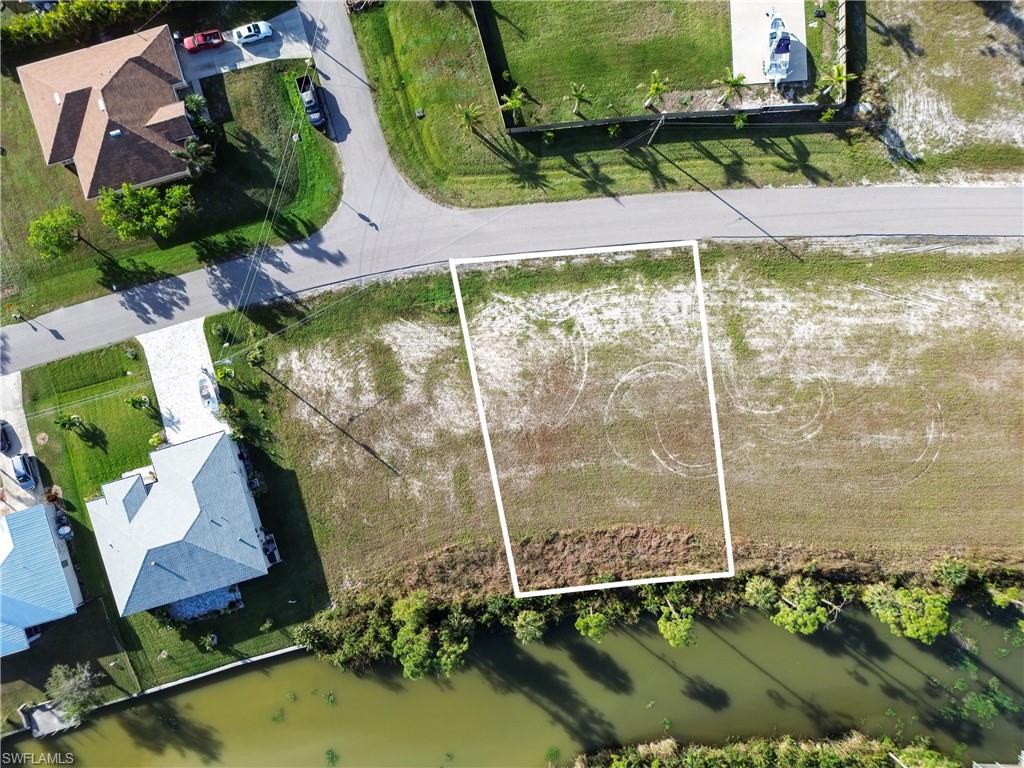 CAPE CORAL - Land