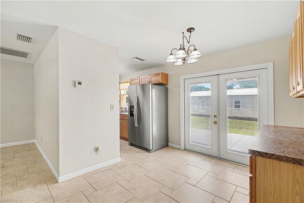 FORT MYERS SHORES - Residential