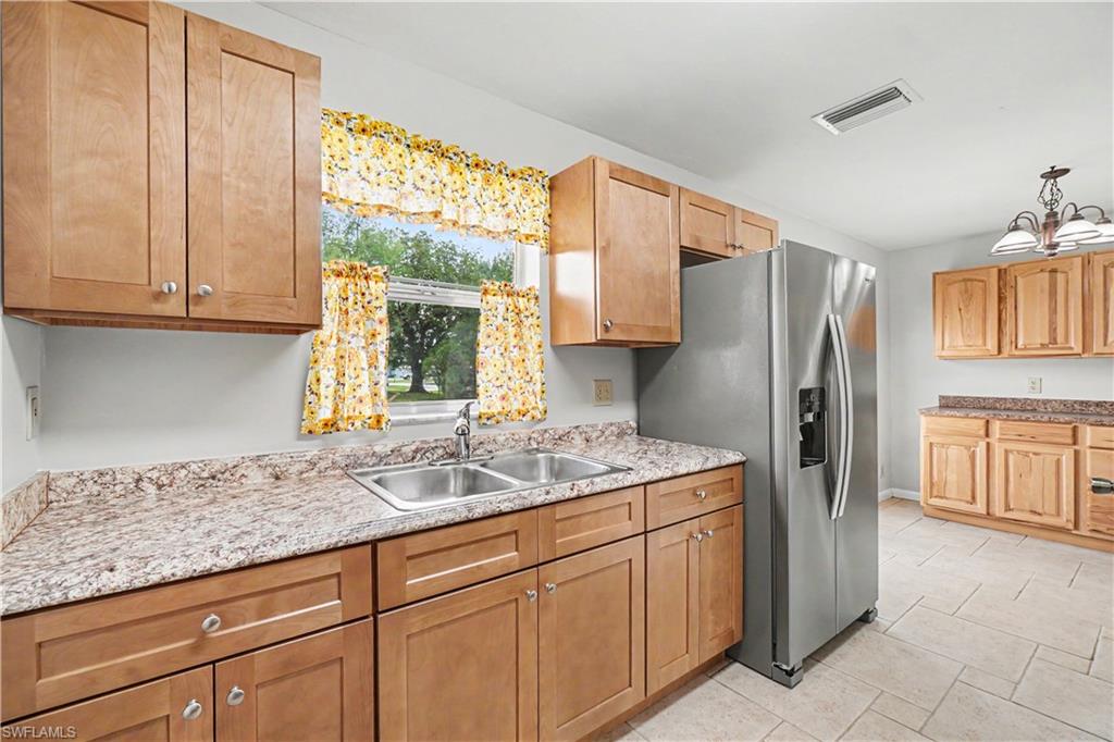 FORT MYERS SHORES - Residential