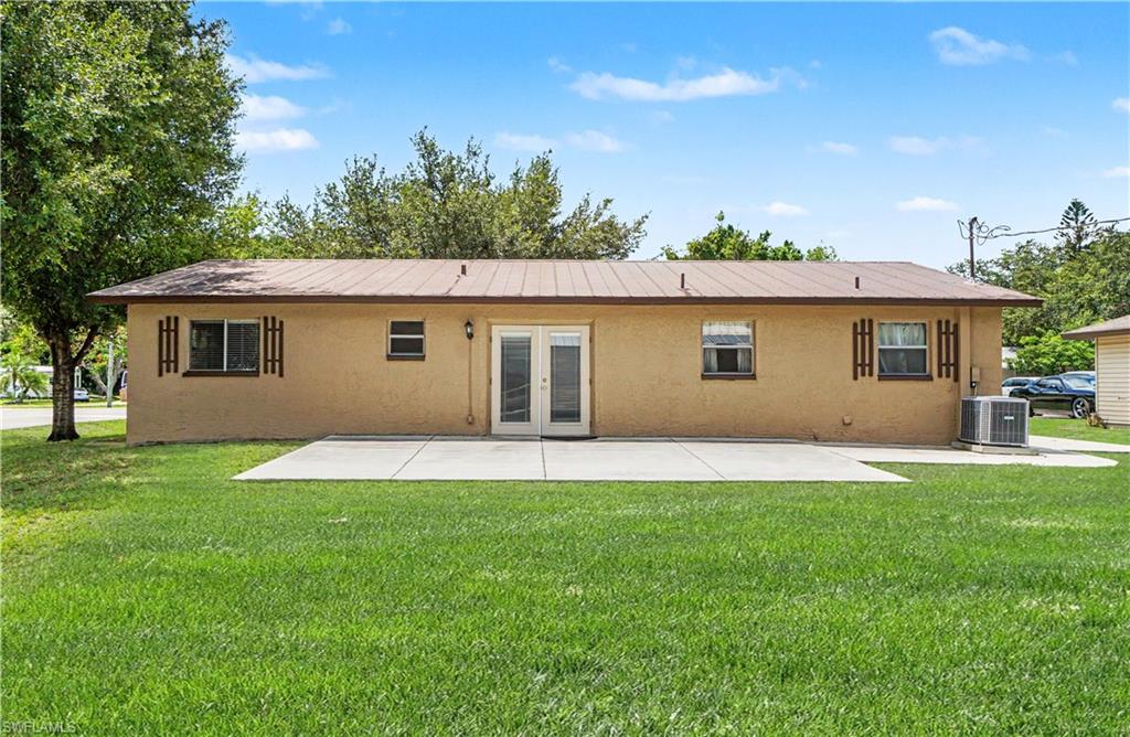 FORT MYERS SHORES - Residential