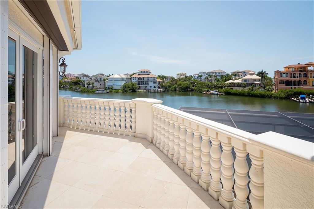BAYFRONT GARDENS - Residential