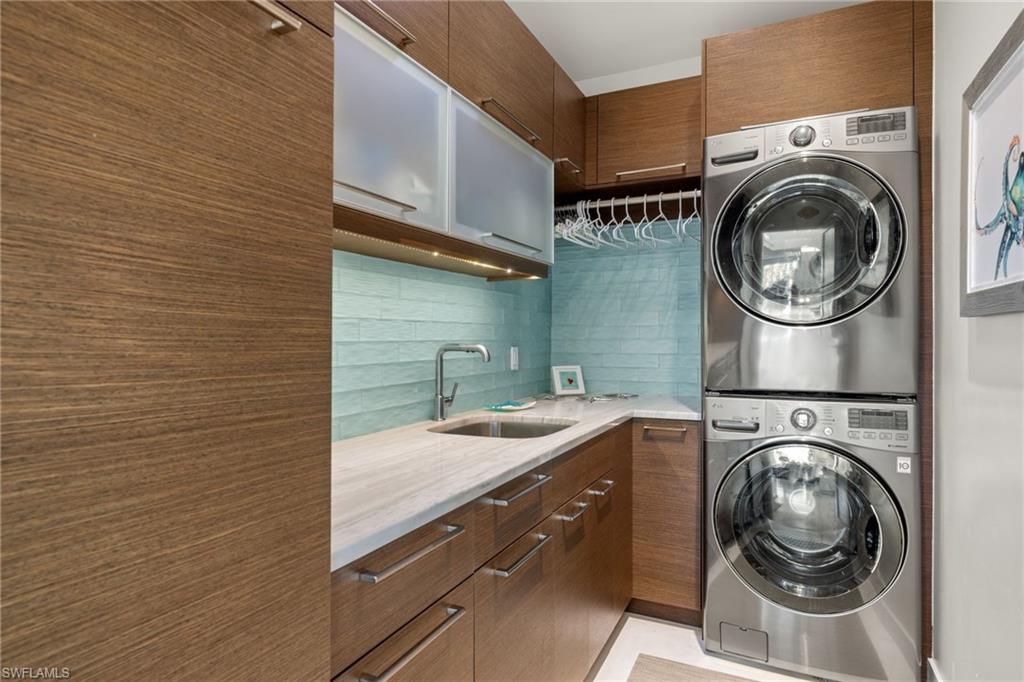 SANIBEL HARBOURS - Residential