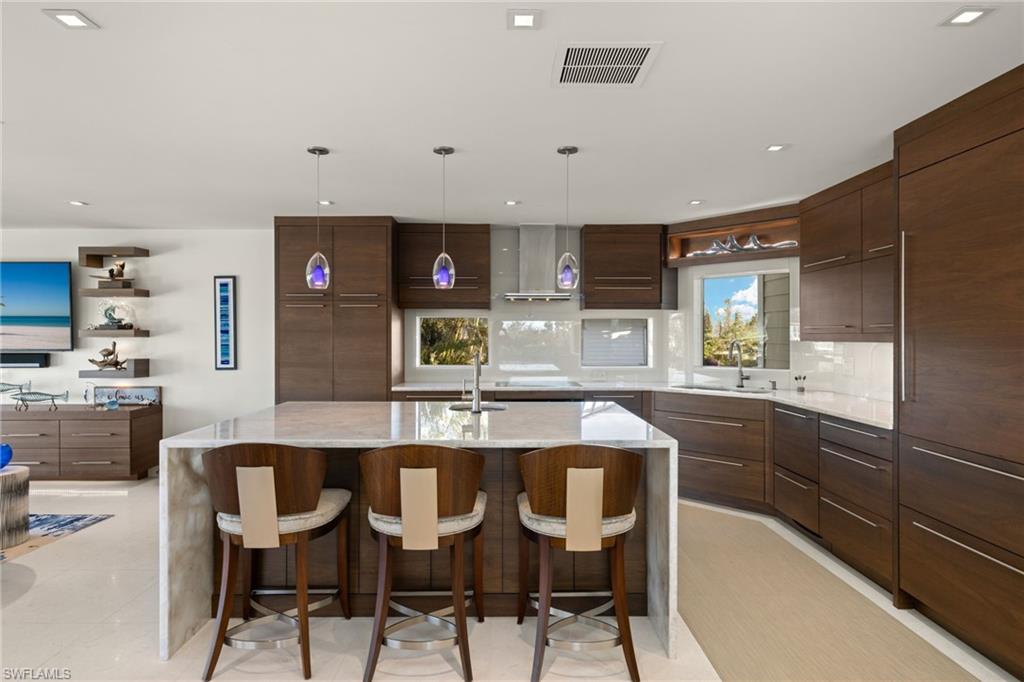 SANIBEL HARBOURS - Residential