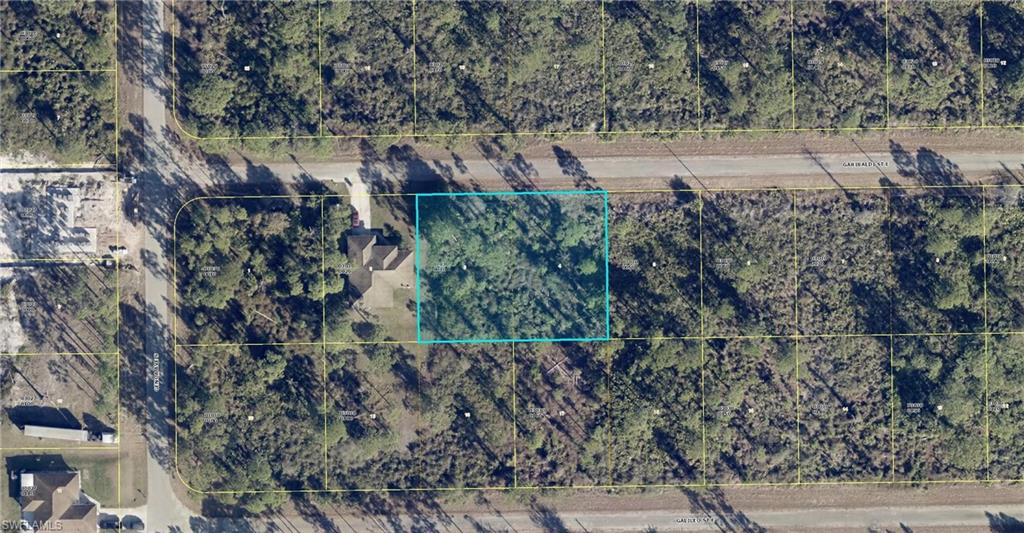 LEHIGH ACRES - Land