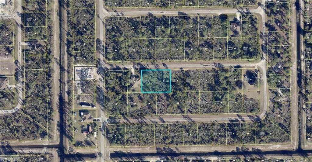 LEHIGH ACRES - Land