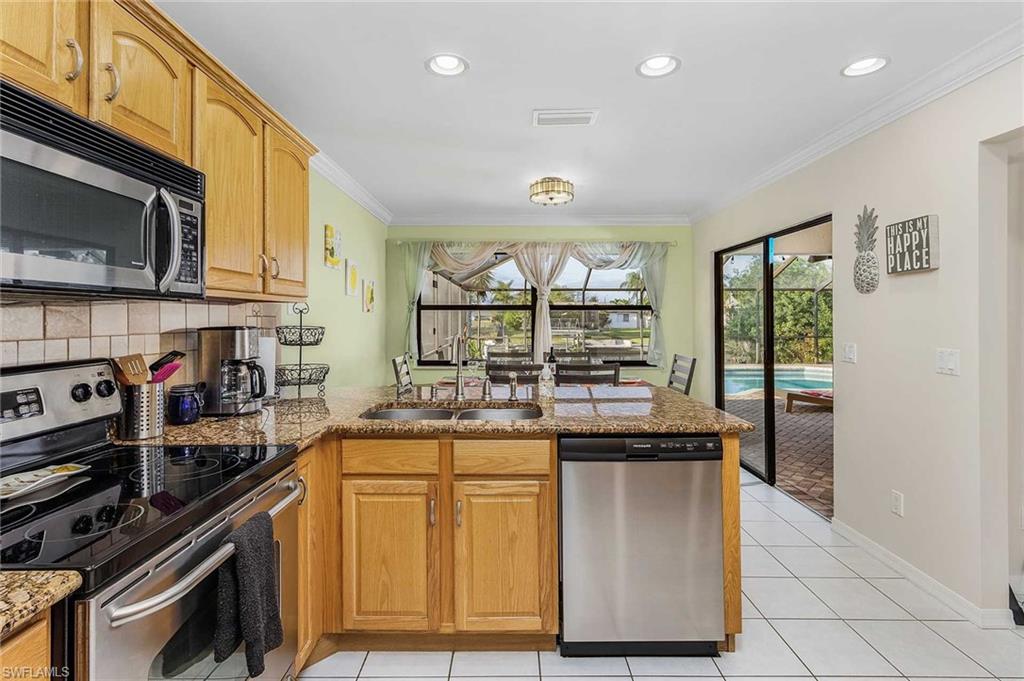 CAPE CORAL - Residential Lease