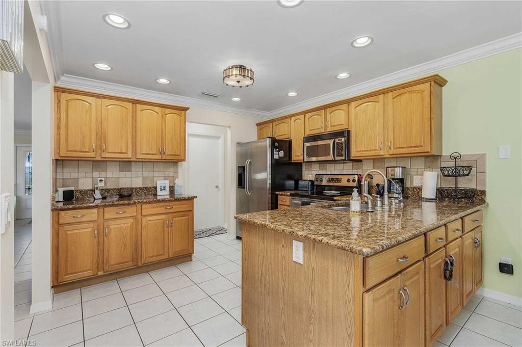 CAPE CORAL - Residential Lease