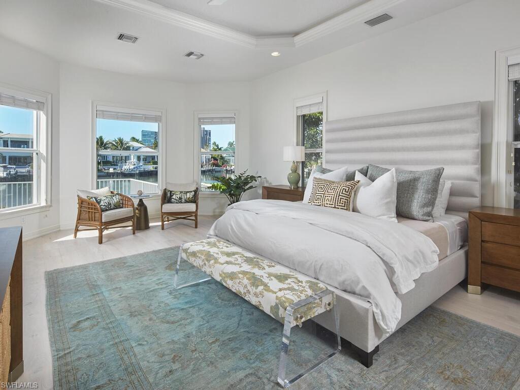 PARK SHORE - Residential