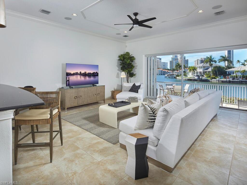PARK SHORE - Residential