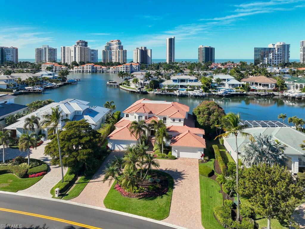 PARK SHORE - Residential