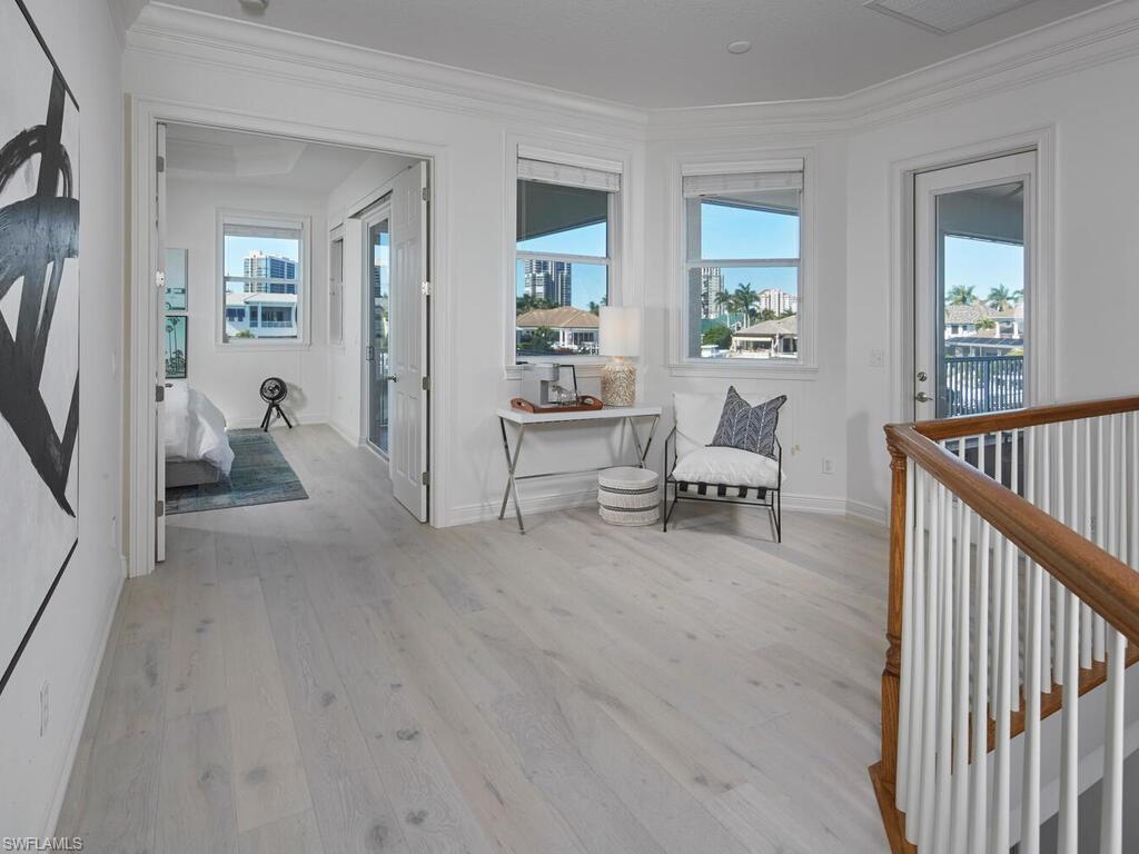 PARK SHORE - Residential