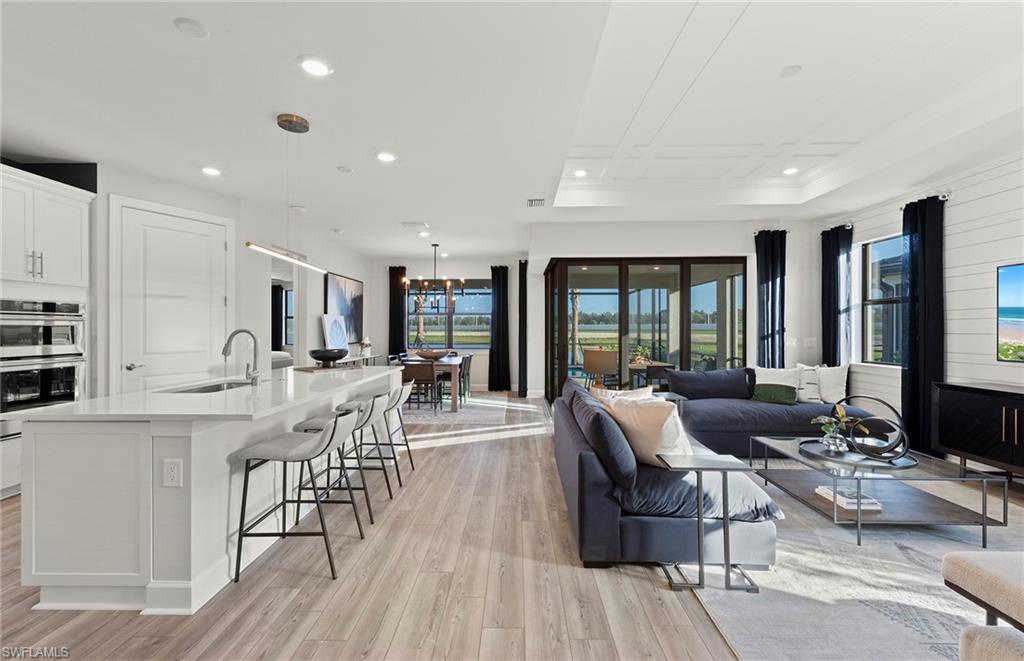 DEL WEBB OAK CREEK - Residential