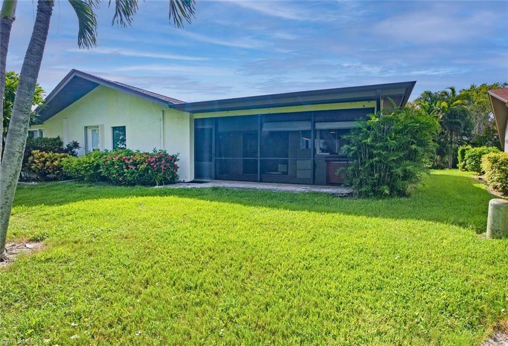 LAKEWOOD VILLAS - Residential