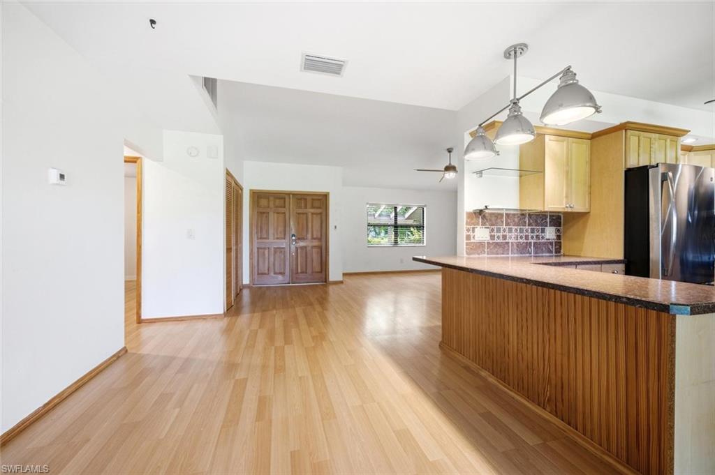 LAKEWOOD VILLAS - Residential