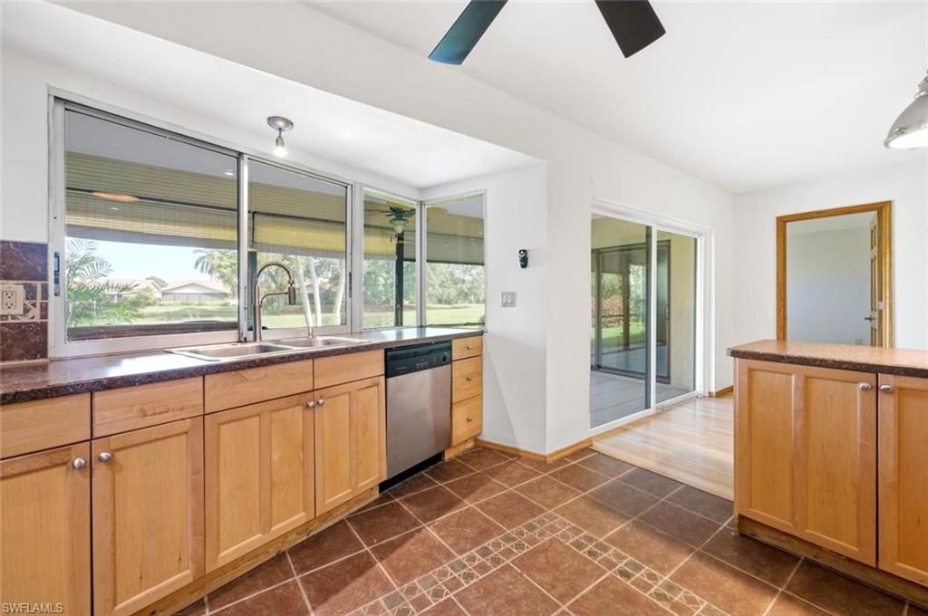 LAKEWOOD VILLAS - Residential
