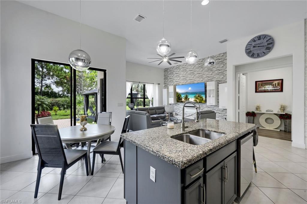 MAPLE RIDGE - Residential