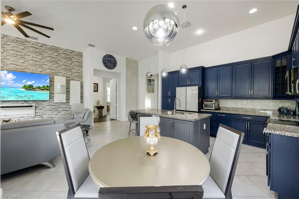 MAPLE RIDGE - Residential