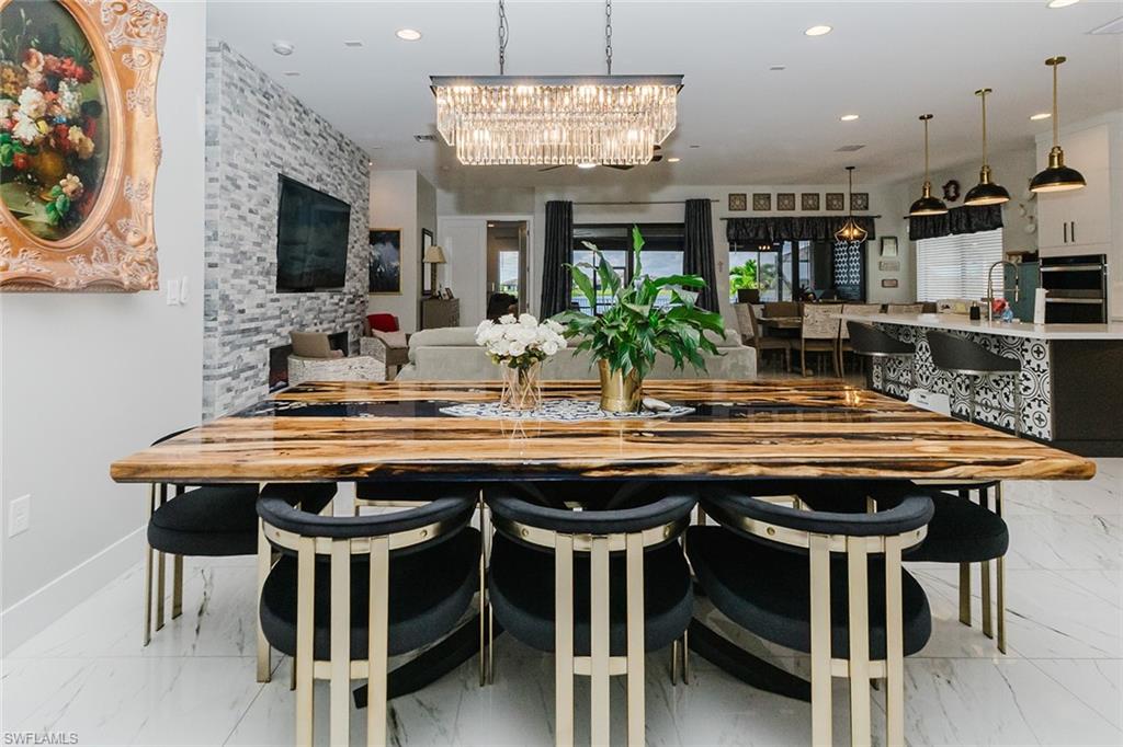 MAPLE RIDGE - Residential