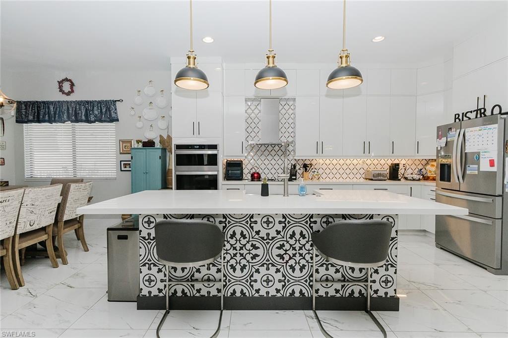 MAPLE RIDGE - Residential