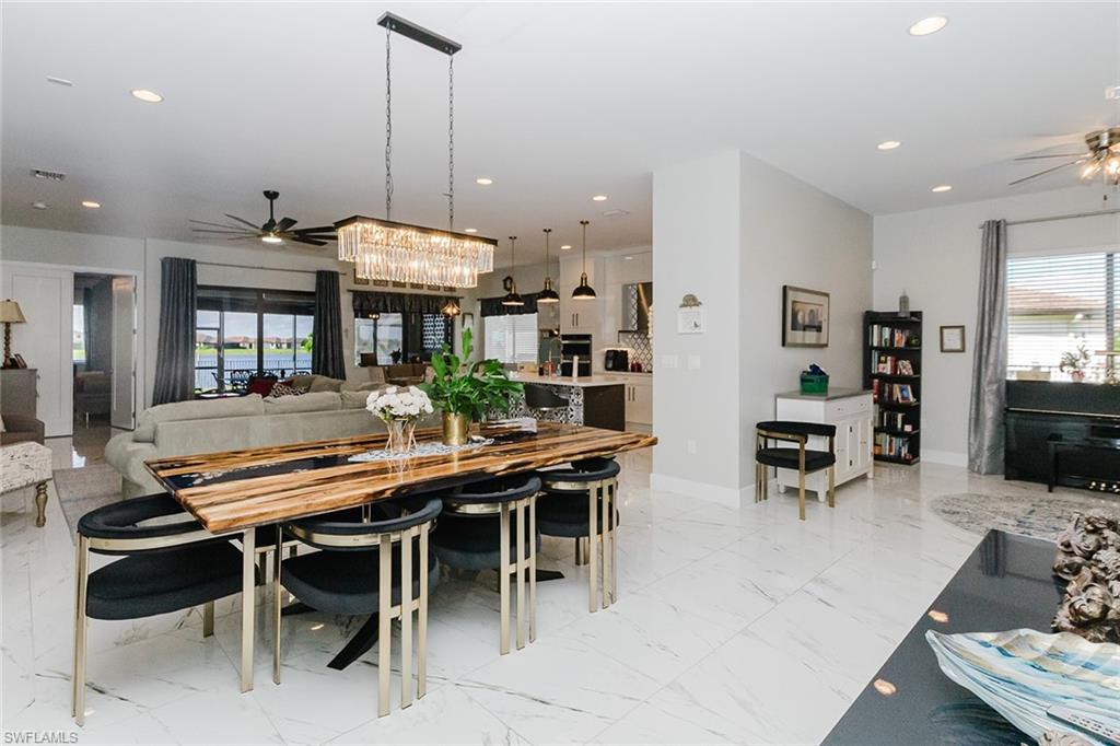 MAPLE RIDGE - Residential