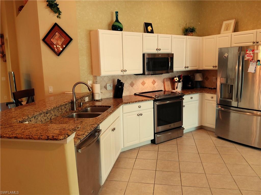 GARDEN LAKES - Residential