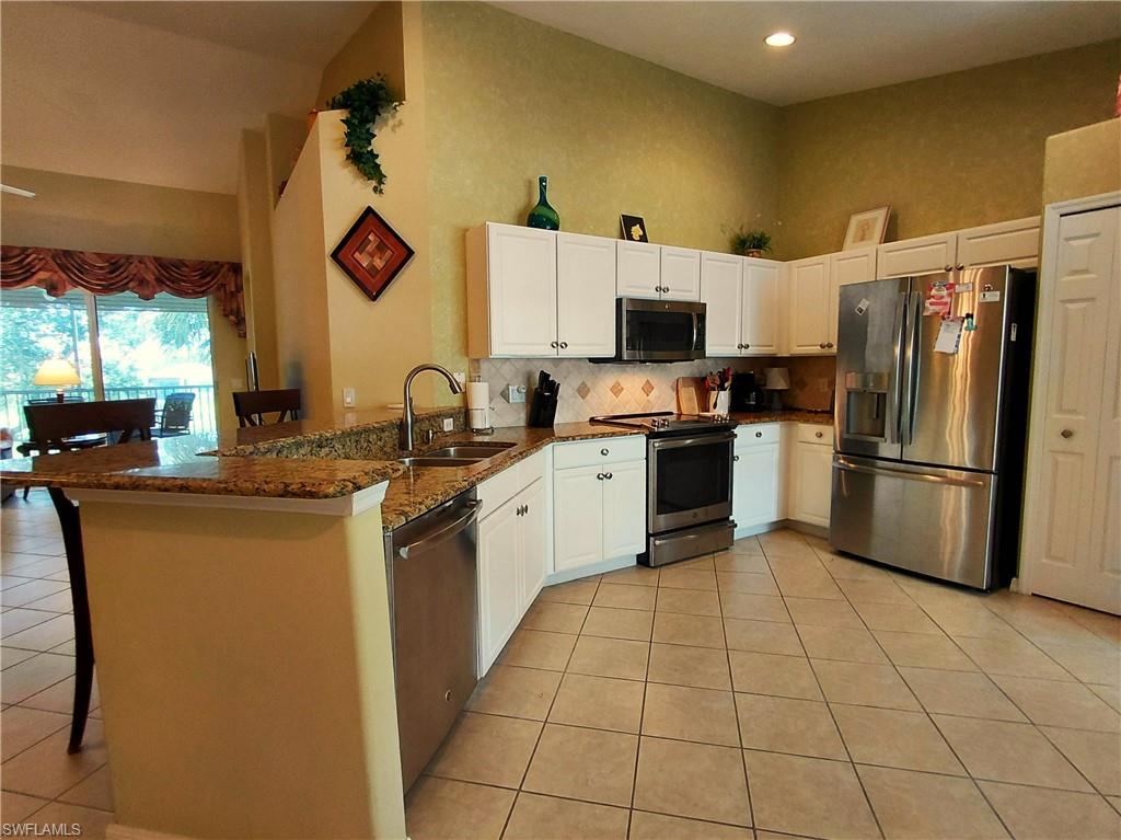 GARDEN LAKES - Residential