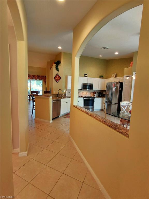 GARDEN LAKES - Residential