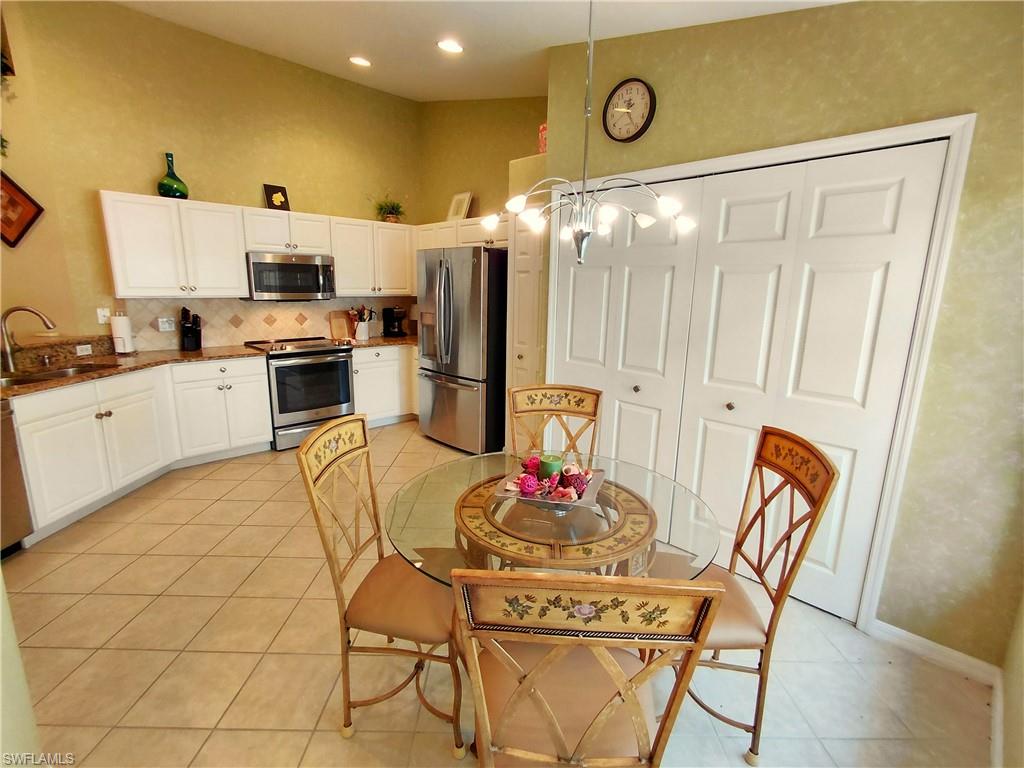 GARDEN LAKES - Residential