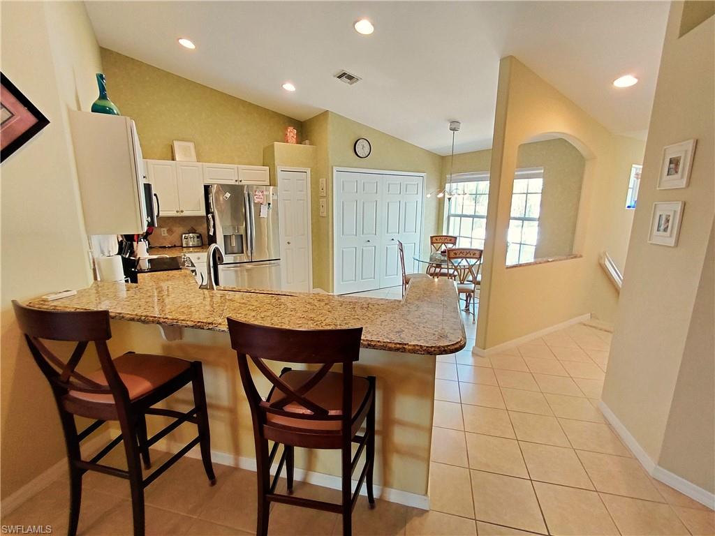GARDEN LAKES - Residential
