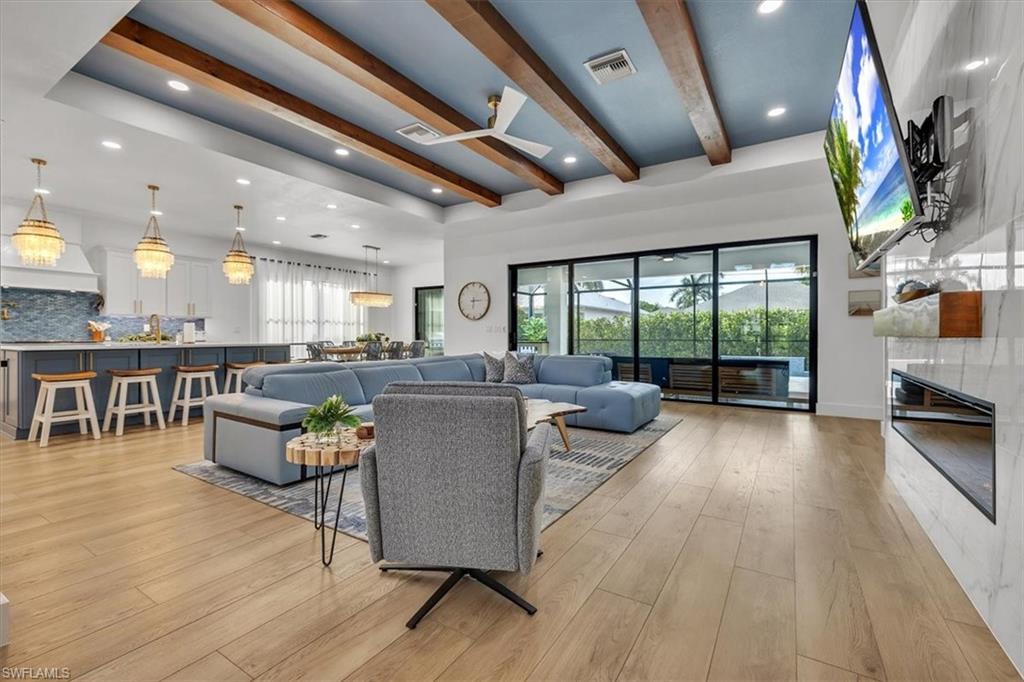 LAKEWOOD PARK - Residential