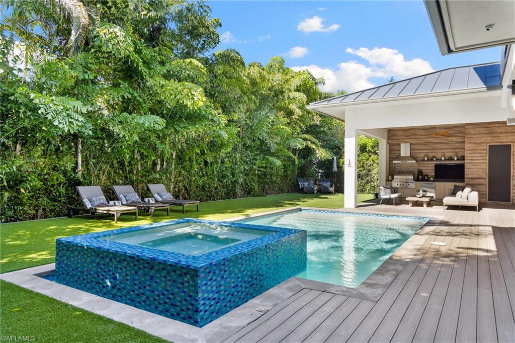 OLDE NAPLES - Residential