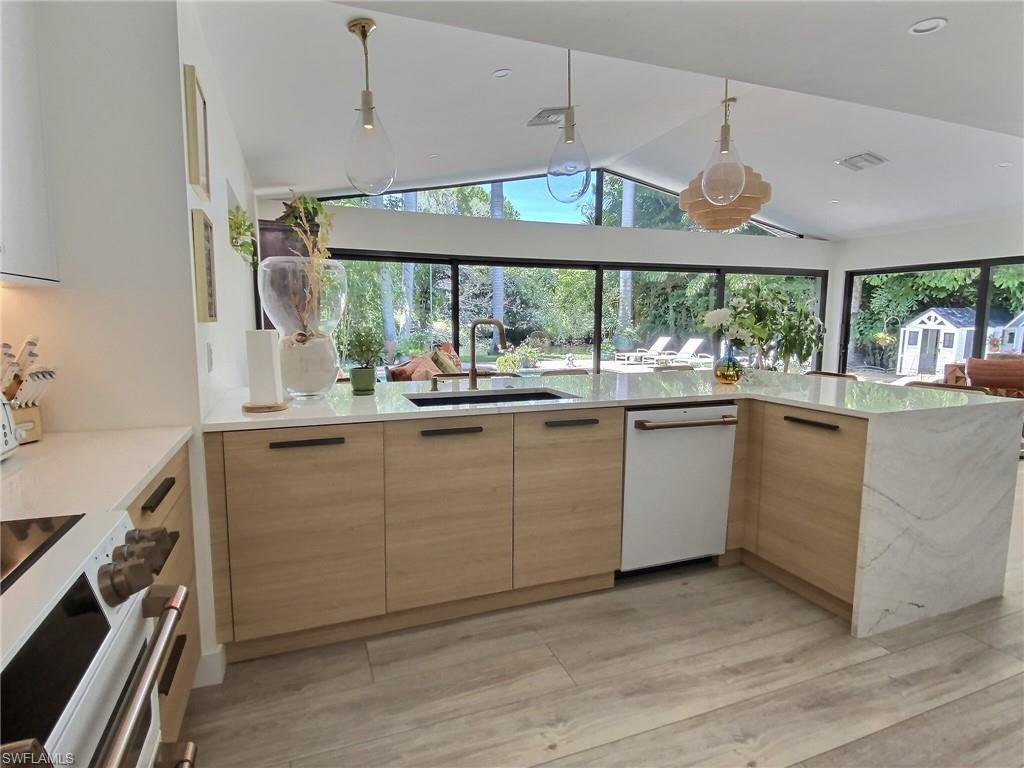 SUN TERRACE - Residential
