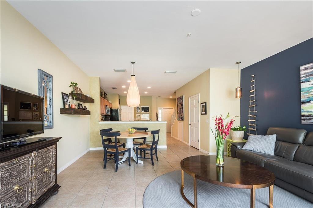 VERONA POINTE - Residential