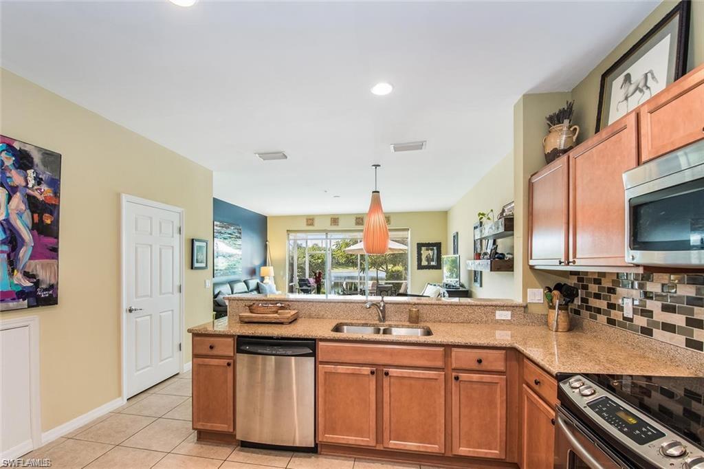 VERONA POINTE - Residential