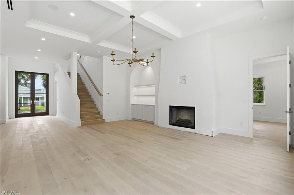LAKE PARK - Residential