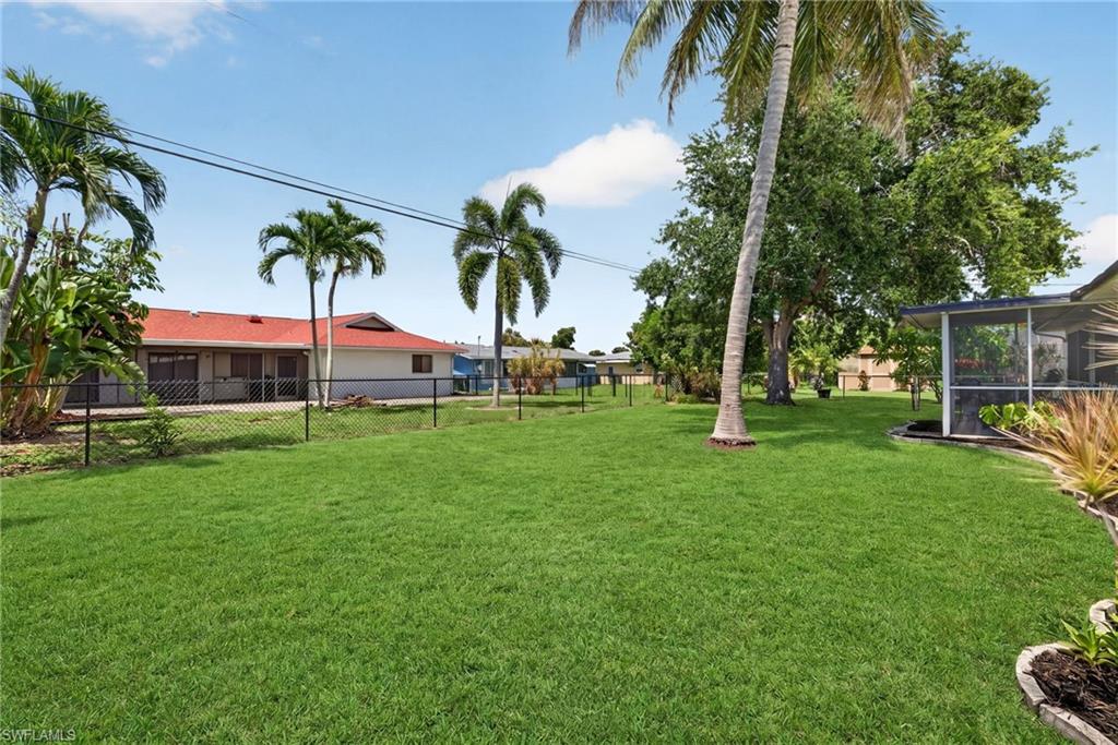 CAPE CORAL - Residential