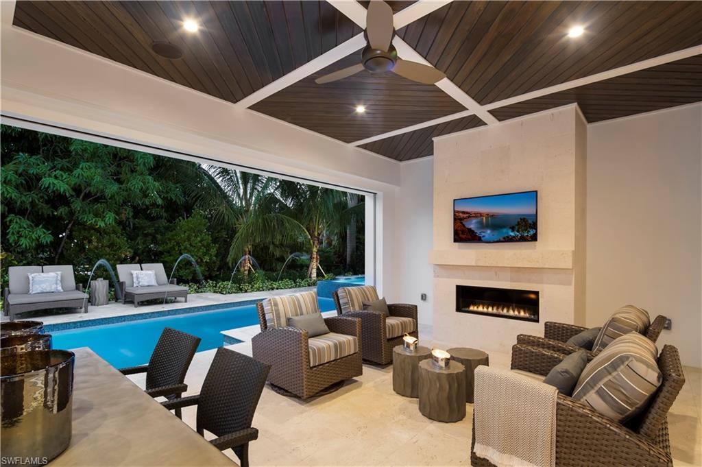 PARK SHORE - Residential