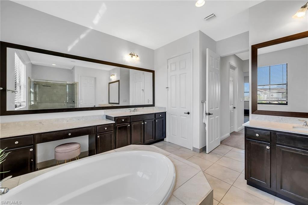 MAPLE RIDGE RESERVE - Residential