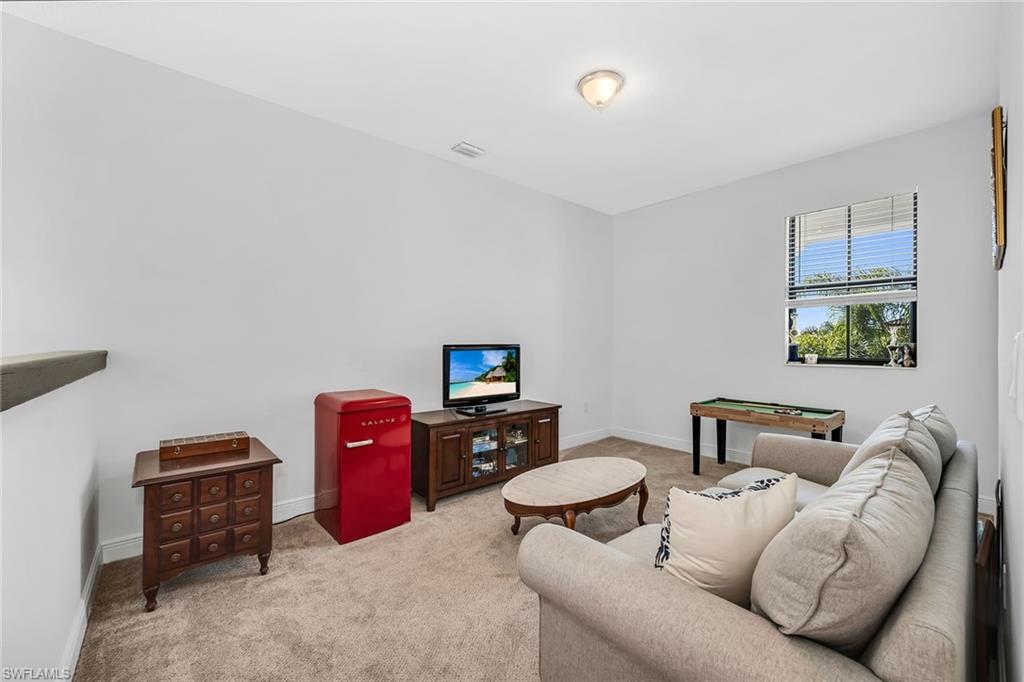 MAPLE RIDGE RESERVE - Residential