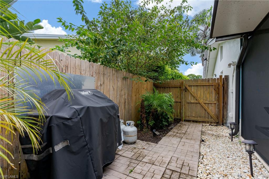 WESTLAKE - Residential Lease