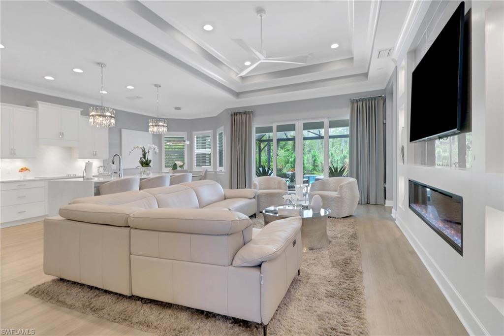 ISLES OF COLLIER PRESERVE - Residential